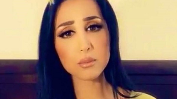 هند القحطاني تستشهد بعُرِيّ نجوى كرم وإليسا للدفاع عن نفسها
