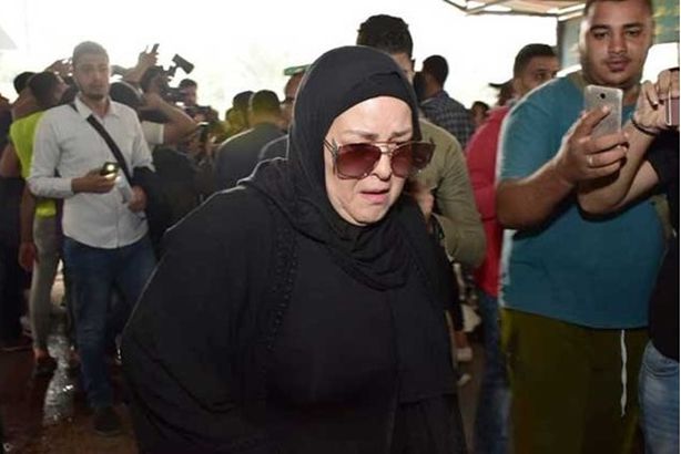 Ø¥ÙŠÙ…ÙŠ Ø³Ù…ÙŠØ± ØºØ§Ù†Ù… ØªÙ†Ø´Ø± ØµÙˆØ±Ø© Ù…Ø¤Ø«Ø±Ø© Ù…Ù† ØºØ±ÙØ© Ø¯Ù„Ø§Ù„ Ø¹Ø¨Ø¯ Ø§Ù„Ø¹Ø²ÙŠØ² Ù†ÙˆØ§Ø¹Ù…
