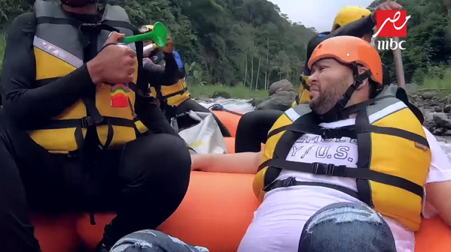 بعد وقوعه ضَحِيّة المقلب.. أحمد رزق في تصرّف صادِم ضد رامز جلال