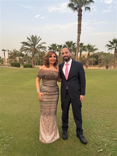 وجهاً لوجه… عمرو أديب أمام لميس الحديدي في حفل خطوبة نجلهما