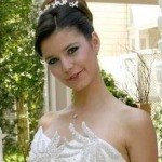 صور عروس من الفنانات التركيات شاهديها