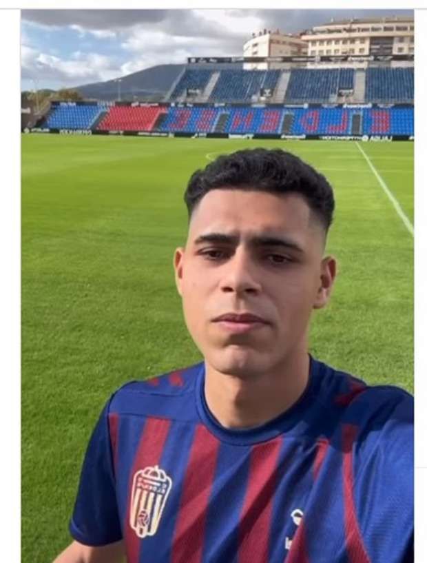 نجل حكيم يوقّع عقده مع نادي إسباني: 