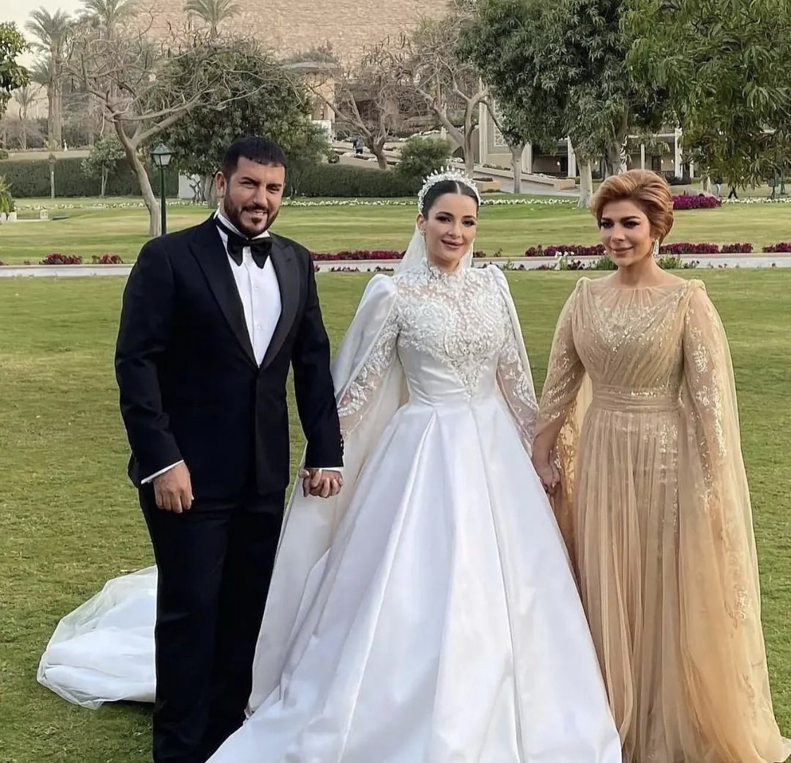 تعليق أصالة بعد حفل زفاف ابنتها شام الذهبي