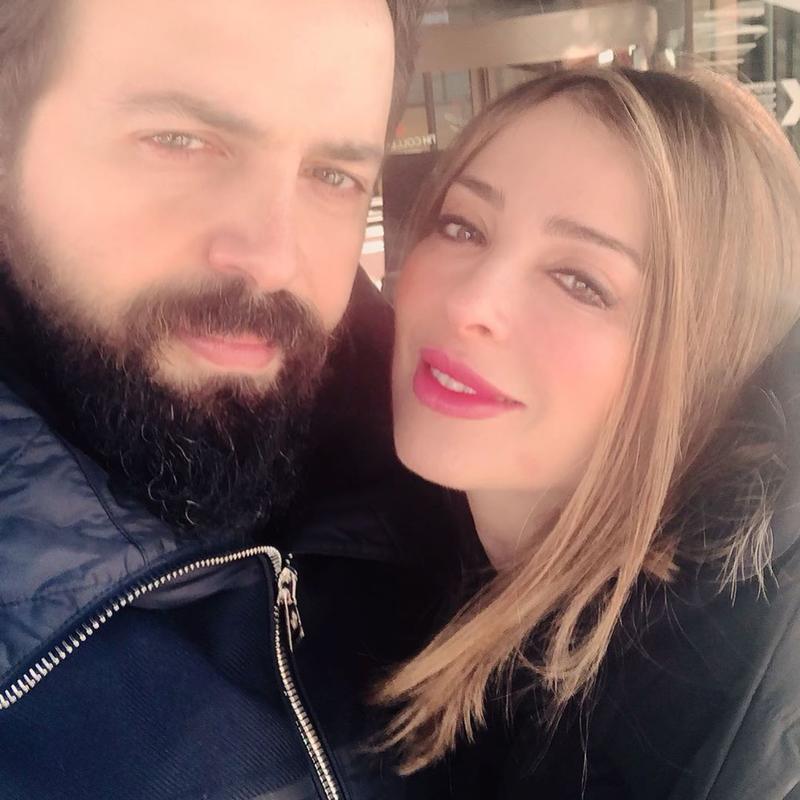 تيم حسن يرد بشكل واضح وحاسم على خبر طلاقه من وفاء الكيلاني