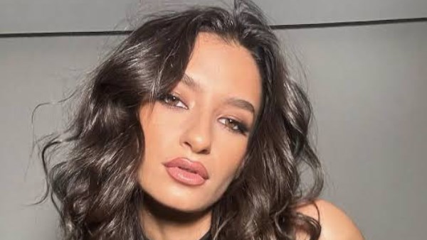 أميرة أديب لـ منتقديها: فكرت أن أترك الفن