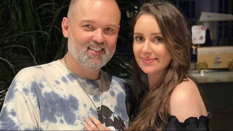 محمد محمود عبد العزيز يرزق بمولوده الثاني ويطلق عليه اسم والده الراحل 