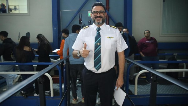 الأرواح تطارد أكرم حسني في الحلقة الأولى من مسلسل الكابتن