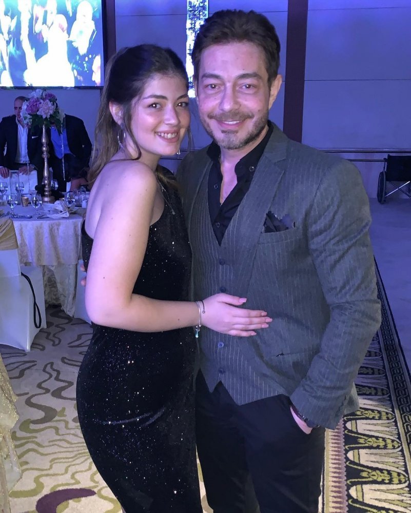 أحمد زاهر عن انفعاله على مصوّر: بناتي خط أحمر