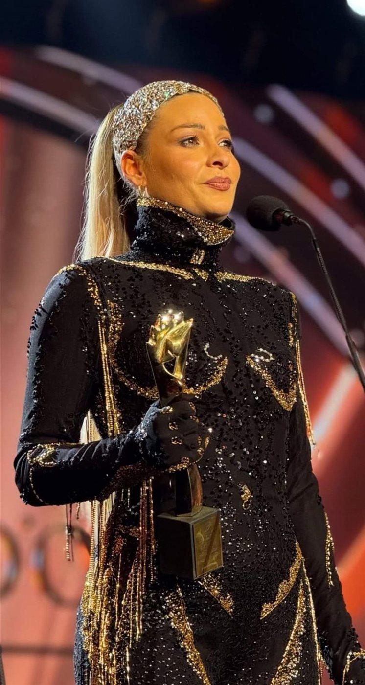 باميلا الكيك ترد على اتهامات بتقليدها للمغني توليت