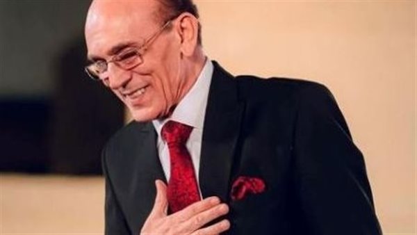 محمد صبحي يغادر المستشفى بعد استقرار حالته الصحية