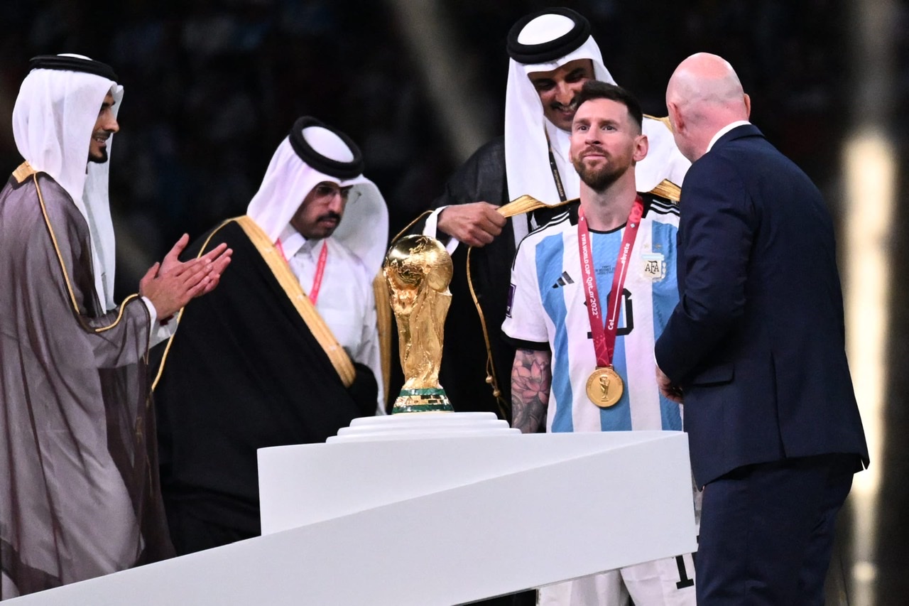 محمد رمضان يحتفل بفوز الأرجنتين ببطولة كأس العالم
