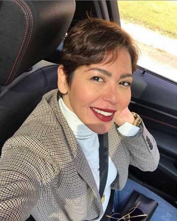 لقاء الخميسي تردّ على منتقدي أدائها للترانيم الكنسية وتكشف ديانتها الحقيقية