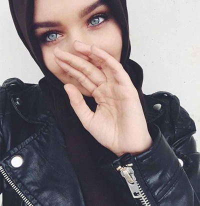 فتاة روسيه محجبة تحصل علي لقب صاحبة أجمل عينين على “إنستغرام”