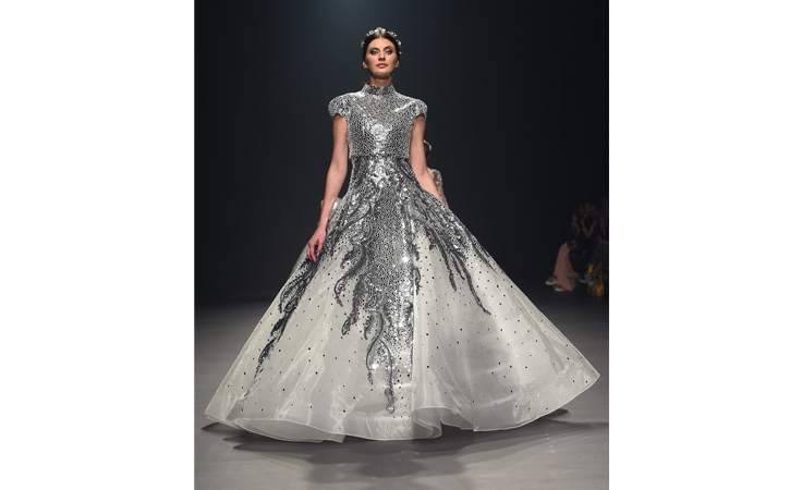 الأنوثة المتوهّجة نجمة عرض Atelier Zuhra