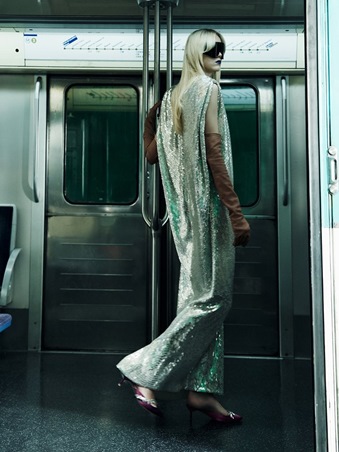 Balenciaga في زمن بيشيولي: راحة ذكية بملامح معاصرة