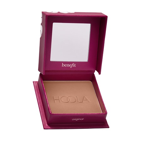 2016  مقابل 2026: عقد من تحوّل صيحات المكياج مع  Benefit Cosmetics