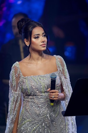 دويتو مفاجىء لبلقيس ومفاجآة إليسا بعد أيام