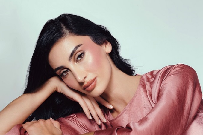 هذه الأزياء مصممة على مقاسكِ أنتِ