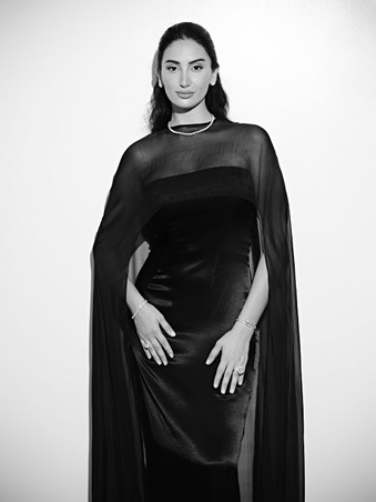 هذه الأزياء مصممة على مقاسكِ أنتِ