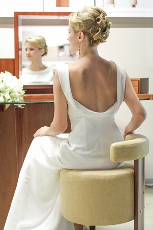 دليلك لاختيار مكياجك وتسريحة شعرك يوم زفافك