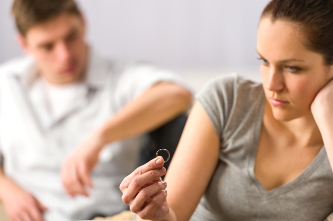 5 إشارات تحذيرية تخبركِ أنكِ في علاقة غير مناسبة