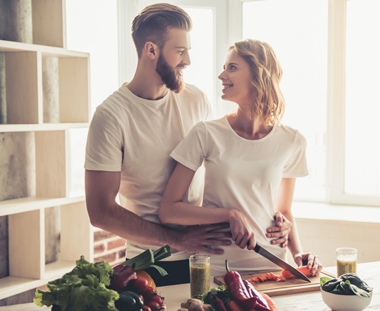 أفكار ممتعة لقضاء إجازة نهاية الأسبوع مع زوجك في المنزل