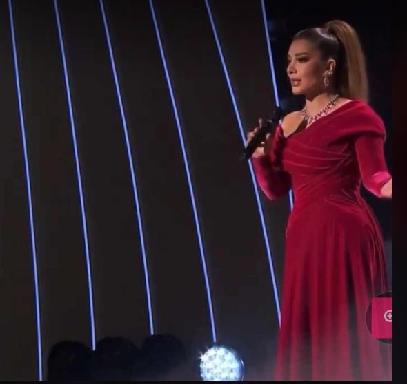 ماذا طلبت أصالة من أنغام بعد الفوز بـ joy awards أمام الجميع؟