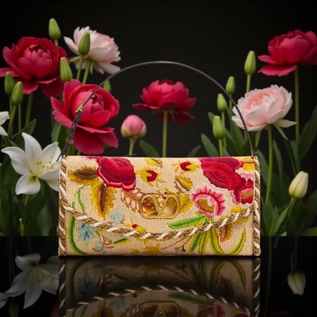 DeVain عندما تتحول الحقيبة إلى لوحة فنية رقمية