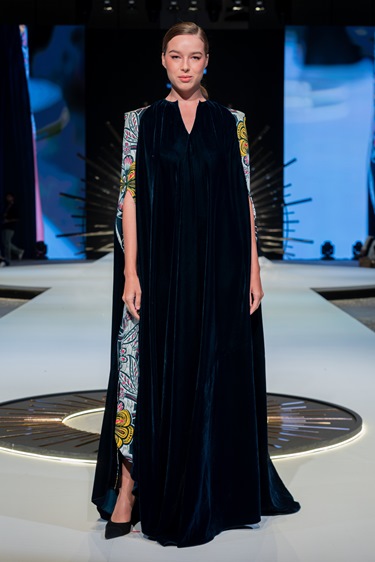 انطلاقة قوية لأسبوع أبوظبي للأزياء المحتشمة 2025 بتنوع أنيق وإبداعات الماركات العالمية