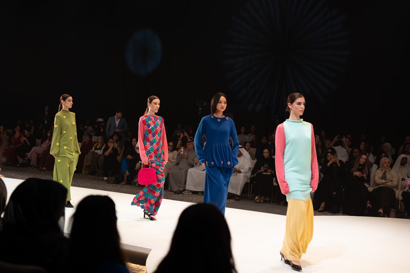 انطلاقة قوية لأسبوع أبوظبي للأزياء المحتشمة 2025 بتنوع أنيق وإبداعات الماركات العالمية