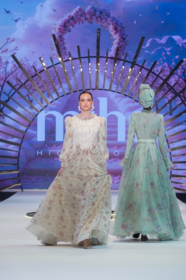 انطلاقة قوية لأسبوع أبوظبي للأزياء المحتشمة 2025 بتنوع أنيق وإبداعات الماركات العالمية