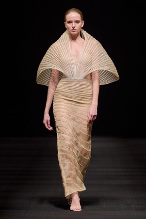 اطلعي على تفاصيل اليومين الثاني والثالث من أسبوع دبي للموضة