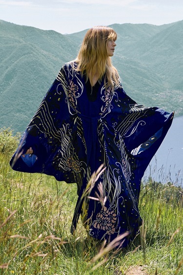 موسم 2026 بإطلالات مليئة بالسحر والحياة