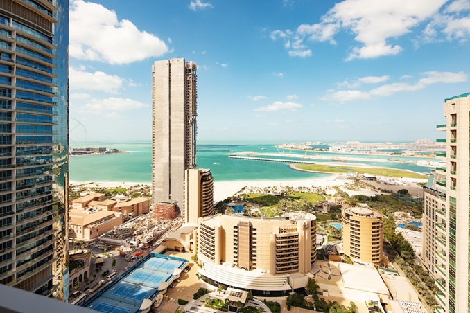 فنادق الإمارات تتألق بعروض مميزة لعيد الاتحاد.. اختاري منها وجهتكِ المناسبة