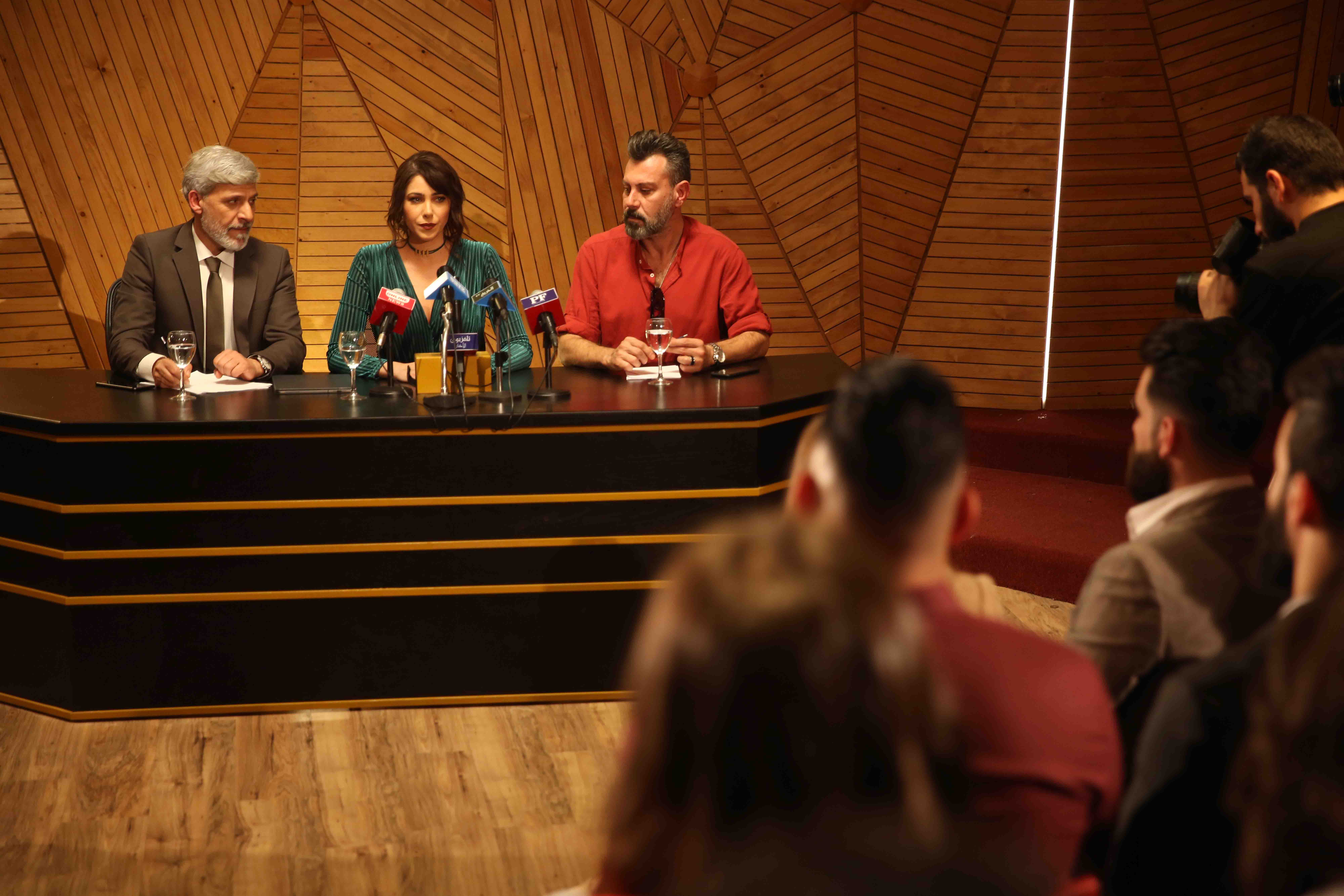 الحاضر يفتح دفتر الحساب لأصدقاء الماضي في 