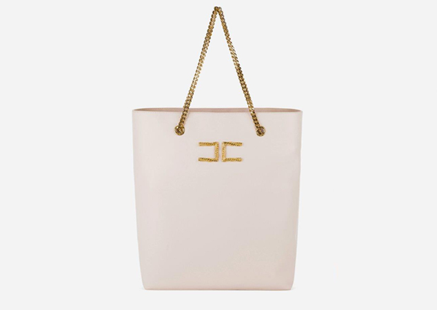 حقائب بطابع رومانسي وأنيق لخزانتك الصيفية