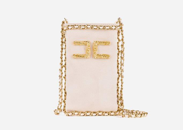 حقائب بطابع رومانسي وأنيق لخزانتك الصيفية