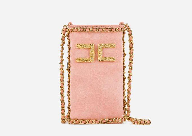 حقائب بطابع رومانسي وأنيق لخزانتك الصيفية