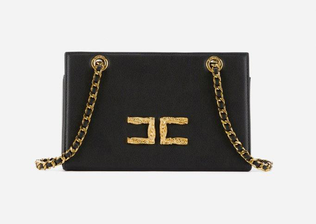 حقائب بطابع رومانسي وأنيق لخزانتك الصيفية