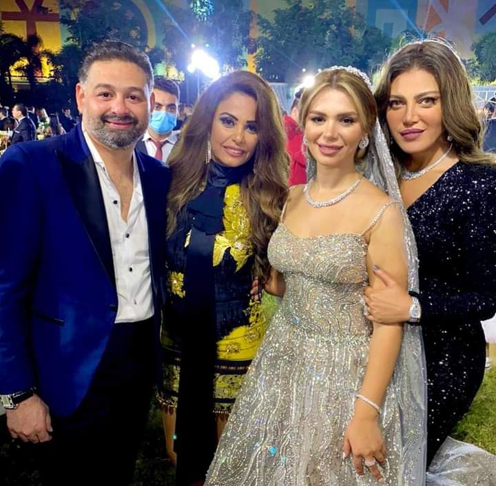 سارة الطباخ تتجاهل خطيبها السابق محمد الشرنوبي في حفل زفاف أمير شاهين