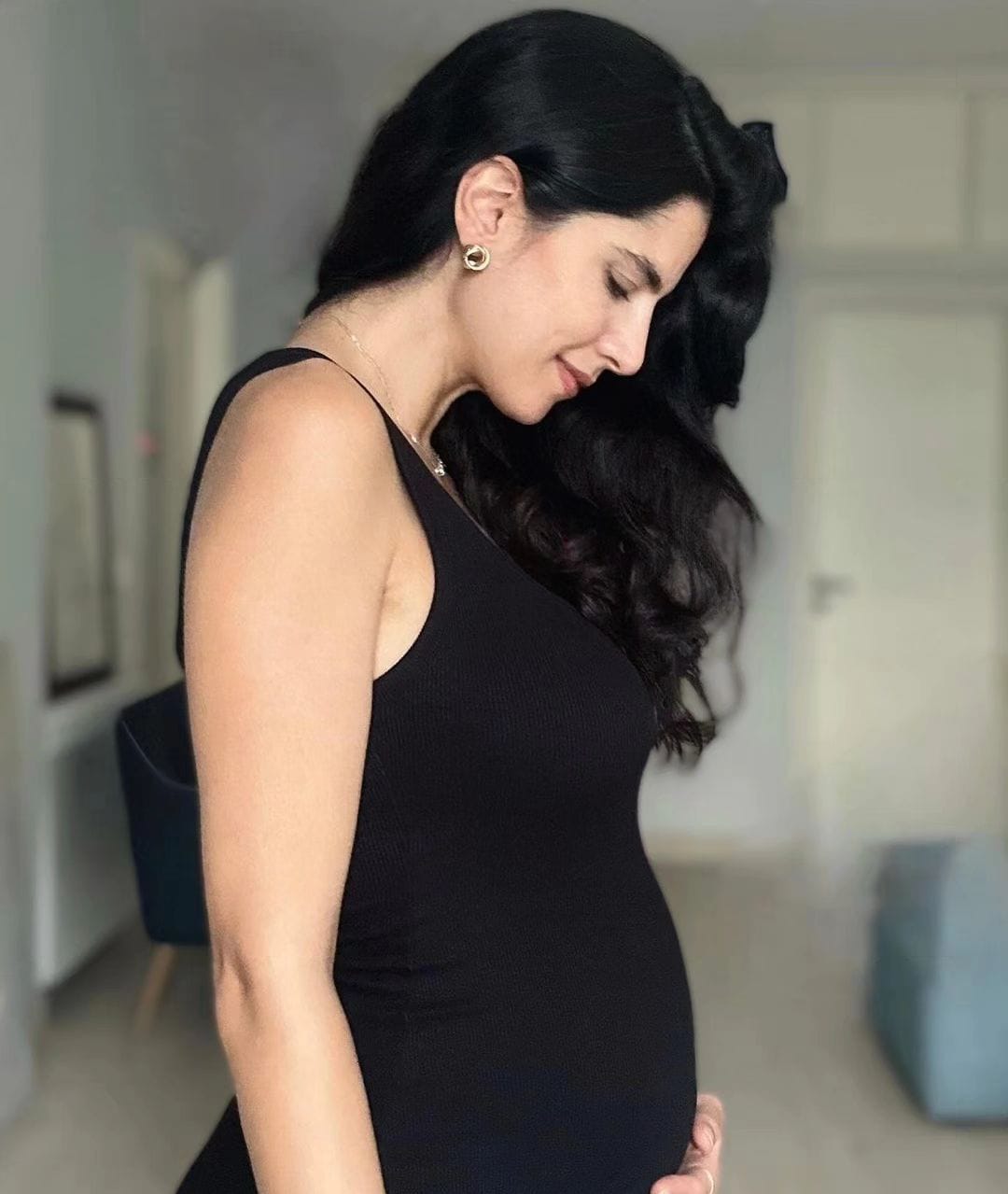 كارمن بصيبص تعلن حملها وتنشر صورة لها