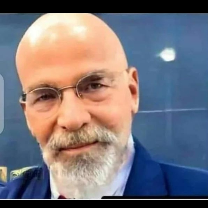 ياسر العظمة في قائمة الأكثر بحثاً بسبب صورته بدون الشعر المستعار