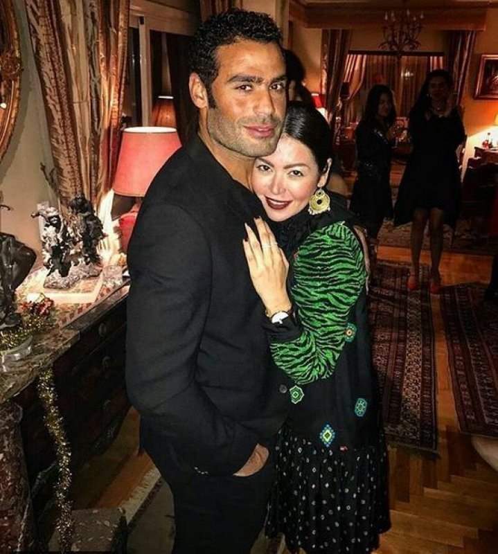 صديق مقرب لـ لقاء الخميسي: الفنانة لم تكن على علم بزواج عبد المنصف منذ 7 سنوات