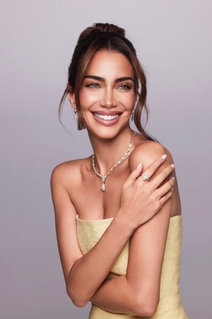 جيسيكا قهواتي تطلق علامتها للمجوهرات Kahawaty Jewels