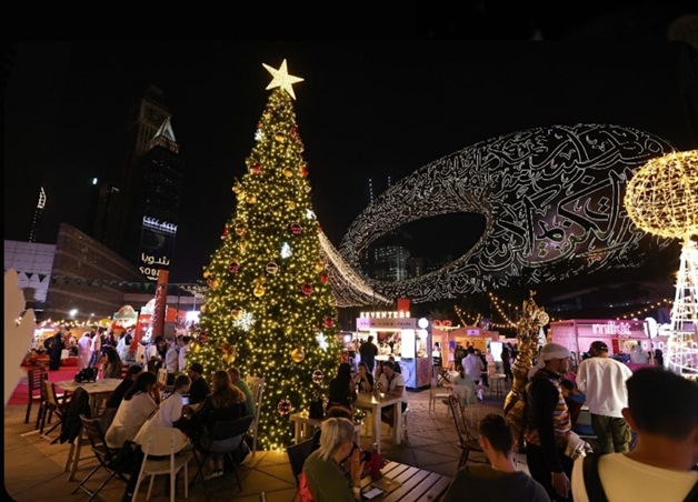 ونتر ديستريكت 2025 يفتتح موسمه الثالث في دبي بلوحة فنية جماعية