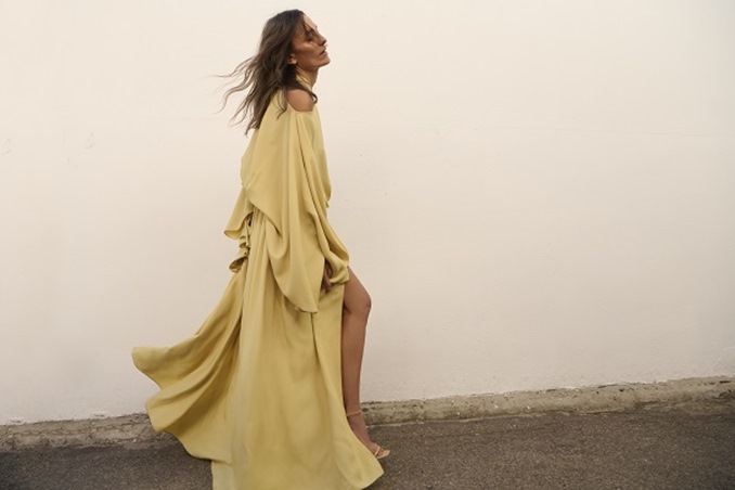 تألقي في موسم الأعياد بهذه القطع