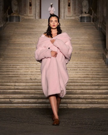 مجموعة Max Mara ريزورت 2026 .. رحلة أنيقة إلى إيطاليا