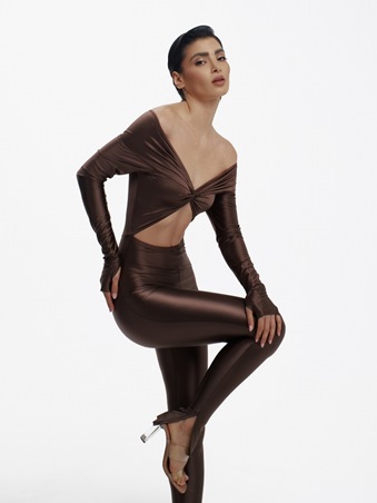 Miruna: علامة جديدة تجمع بين البساطة الراقية والأناقة المعاصرة