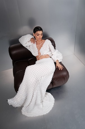 Miruna: علامة جديدة تجمع بين البساطة الراقية والأناقة المعاصرة