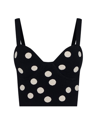 لحظات بعد الغروب: أناقة L’AGENCE لربيع 2026